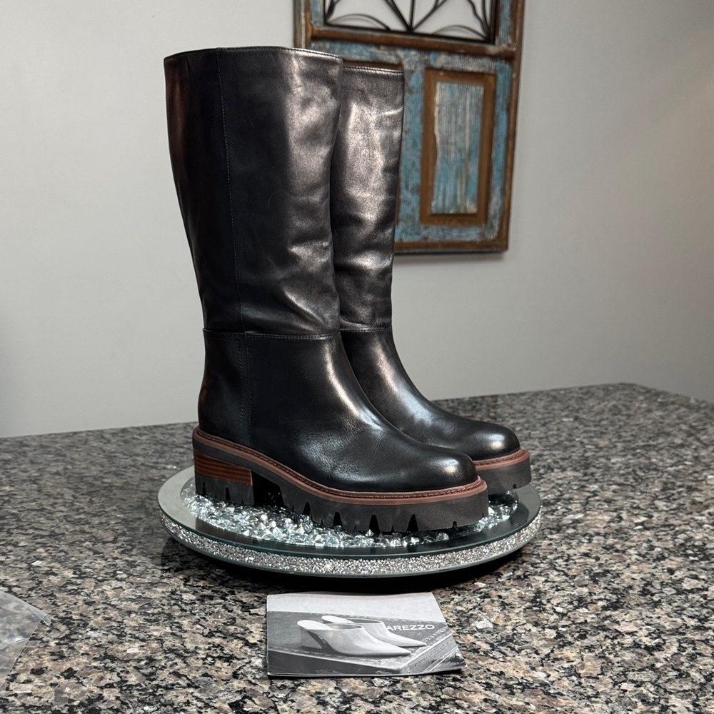 Arezzo leather Bailey mid tractor Black Boots with lug sole NWT 8